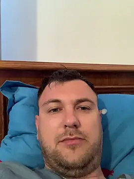 hugedickedd online show from 15, 5, 2026