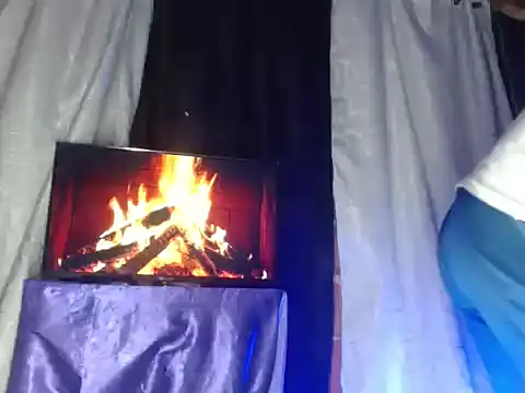 Snapshot of Hidden_Fantasies chatting on 4, 11, 2025 Hidden Fantasies online show from 4, 11, 2025