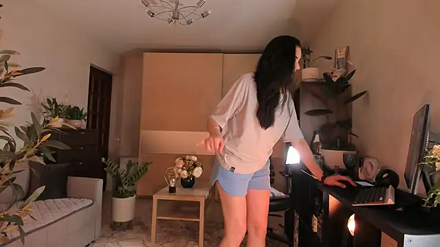 Snapshot of Viki_Bellson chatting on 12, 9, 2025 Viki Bellson online show from 12, 9, 2025