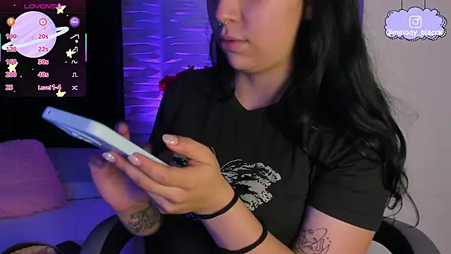 Melody Black  online show from 6, 11, 2025