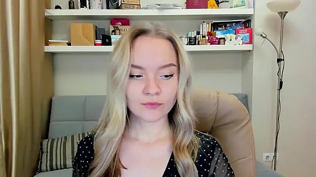 Kara Smith  online show from 2, 12, 2024