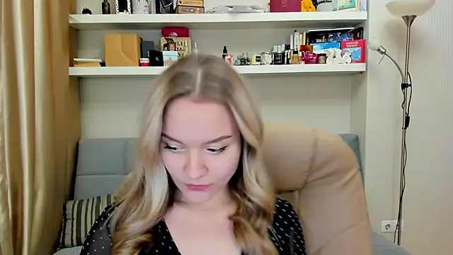 Kara Smith  online show from 1, 12, 2024