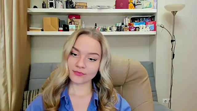 Kara Smith  online show from 5, 12, 2024