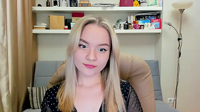 Kara Smith  online show from 19, 2, 2025