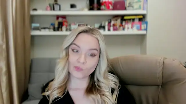Kara Smith  online show from 21, 5, 2026