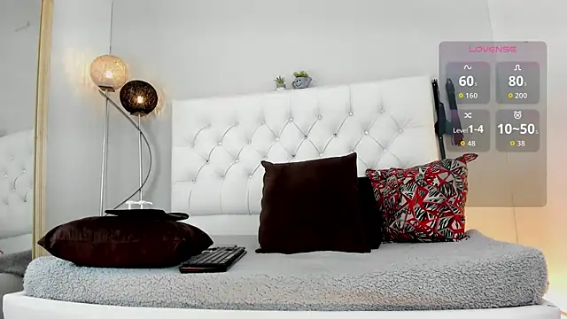 sarah temptation online show from 6, 11, 2025