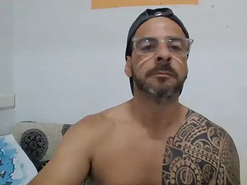 Snapshot of bruno10yjua chatting on 8, 6, 2026 bruno10yjua online show from 8, 6, 2026