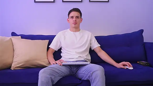 mask guy online show from 16, 3, 2025