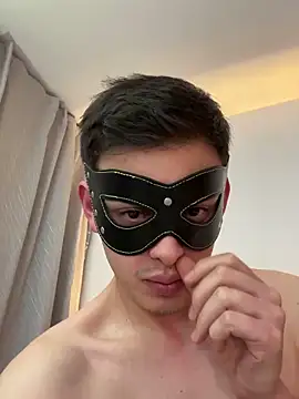 mask guy online show from 9, 3, 2025