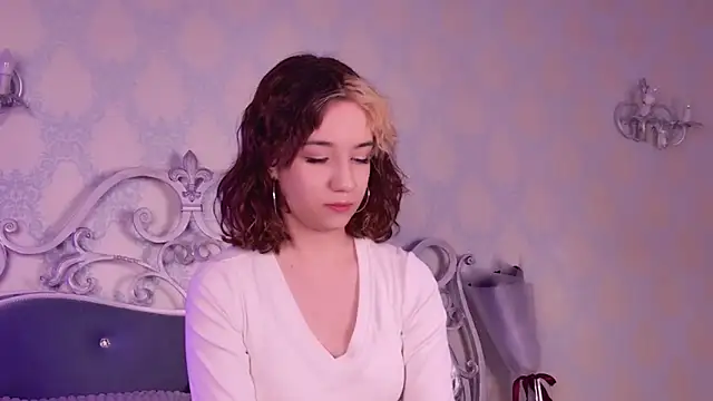 Gia Riccardo online show from 13, 11, 2025