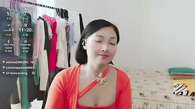 Rachel-6600 online show from 23, 9, 2025