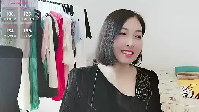 Rachel-6600 online show from 24, 9, 2025