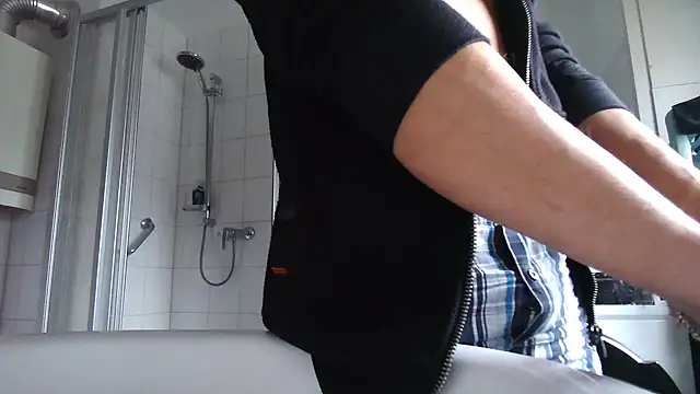 P K 33 online show from 15, 11, 2025