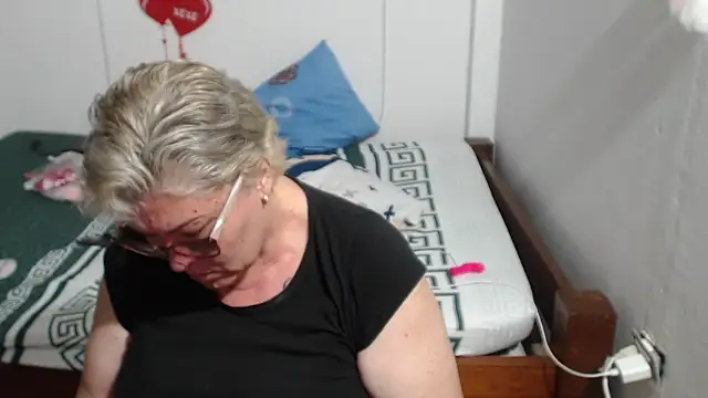 Olgahunder online show from 23, 2, 2026