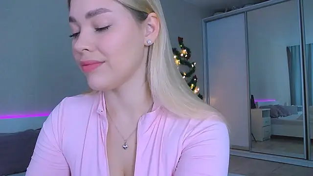 Snapshot of DIANAxxxDIAMOND chatting on 23, 11, 2025 DIANAxxxDIAMOND online show from 23, 11, 2025