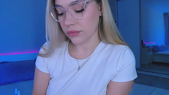 Snapshot of DIANAxxxDIAMOND chatting on 29, 10, 2025 DIANAxxxDIAMOND online show from 29, 10, 2025