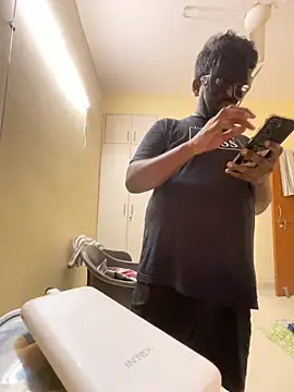 nightlife  12 online show from 13, 3, 2025