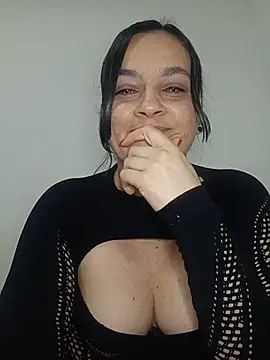megan milf79 online show from 5, 7, 2026