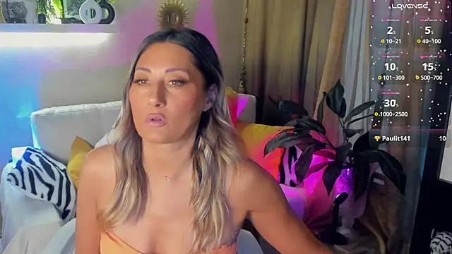 Snapshot of SarahAlluring chatting on 25, 5, 2026 SarahAlluring online show from 25, 5, 2026