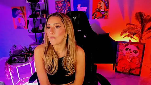 SarahAlluring online show from 24, 11, 2025