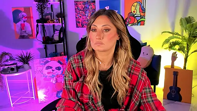 SarahAlluring online show from 11, 10, 2025