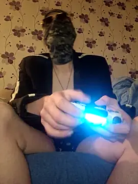 ThePython666 online show from 10, 3, 2025