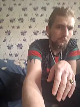 Snapshot of ThePython666 chatting on 8, 10, 2025 ThePython666 online show from 8, 10, 2025