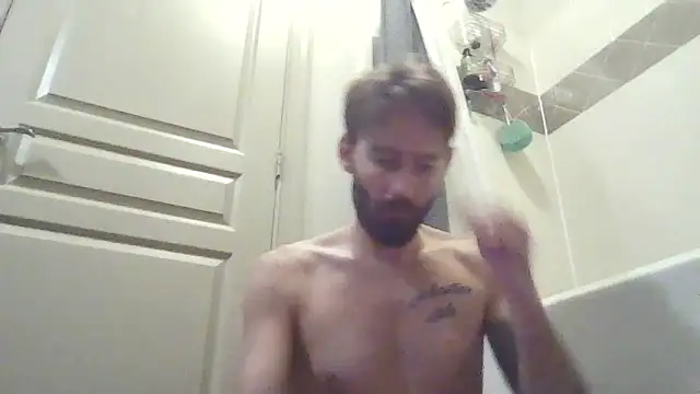 whowantsacreampie online show from 4, 11, 2025