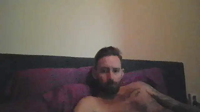 Snapshot of whowantsacreampie chatting on 19, 5, 2026 whowantsacreampie online show from 19, 5, 2026