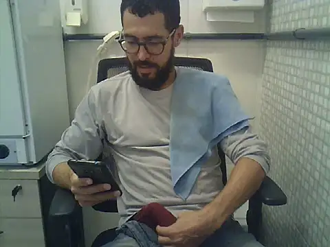 Snapshot of pdasgyn chatting on 7, 5, 2026 pdasgyn online show from 7, 5, 2026
