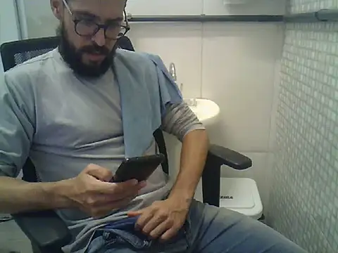 Snapshot of pdasgyn chatting on 27, 5, 2026 pdasgyn online show from 27, 5, 2026