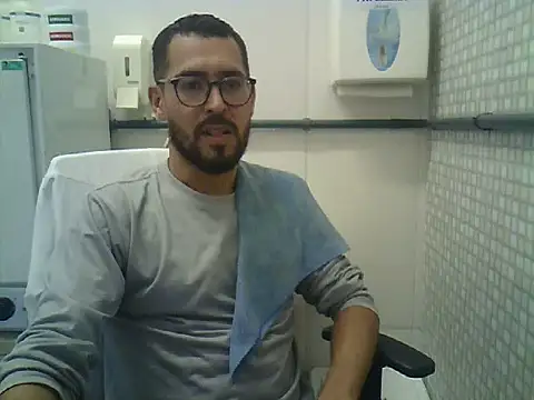 Snapshot of pdasgyn chatting on 6, 7, 2026 pdasgyn online show from 6, 7, 2026