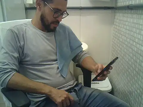 Snapshot of pdasgyn chatting on 13, 7, 2026 pdasgyn online show from 13, 7, 2026