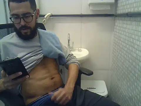 Snapshot of pdasgyn chatting on 20, 5, 2026 pdasgyn online show from 20, 5, 2026
