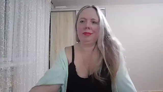 Snapshot of Irina3718 chatting on 16, 3, 2025 Irina3718 online show from 16, 3, 2025