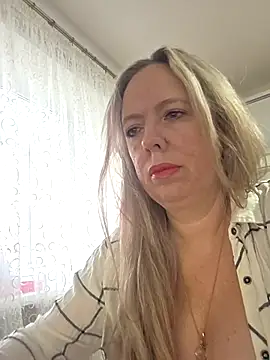 Irina3718 online show from 5, 12, 2025