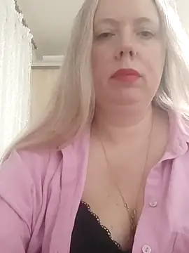 Snapshot of Irina3718 chatting on 13, 3, 2025 Irina3718 online show from 13, 3, 2025
