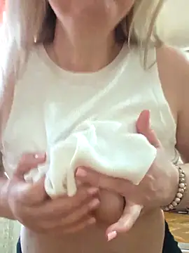 Irina3718 online show from 5, 4, 2026