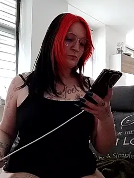 TiffiChantiT2 online show from 12, 1, 2026