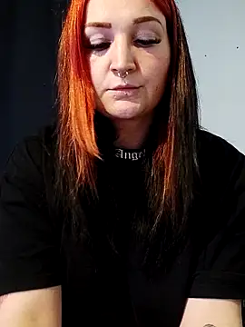 TiffiChantiT2 online show from 21, 4, 2026