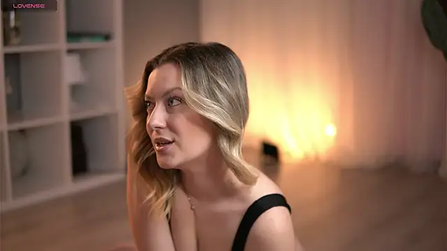 AnnastasiaMills online show from 9, 2, 2026