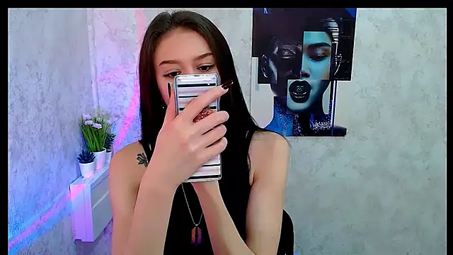 Snapshot of LanaTey chatting on 22, 12, 2025 LanaTey online show from 22, 12, 2025