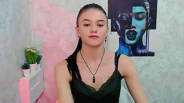 Snapshot of LanaTey chatting on 14, 11, 2025 LanaTey online show from 14, 11, 2025