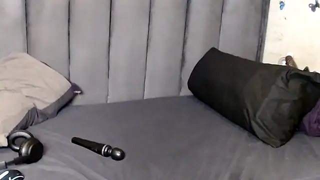 LustyDeziree1 online show from 3, 2, 2026