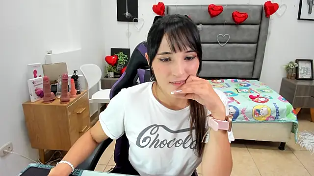 Tania Duque online show from 12, 3, 2026