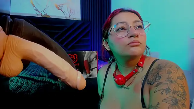 Snapshot of airamclair chatting on 4, 11, 2025 airamclair online show from 4, 11, 2025