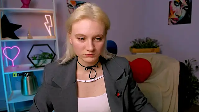 madam uliis online show from 18, 3, 2025