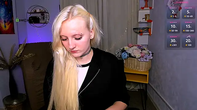 madam uliis online show from 9, 4, 2026