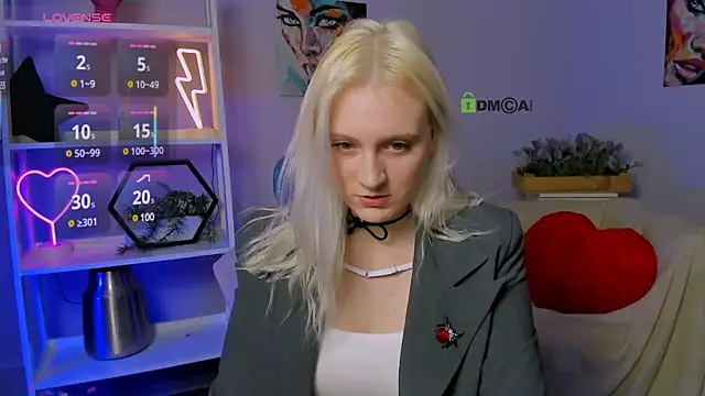 madam uliis online show from 18, 3, 2025