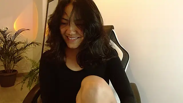 Snapshot of Asaray_T chatting on 8, 7, 2026 Asaray T online show from 8, 7, 2026